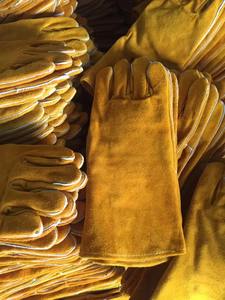 <b>Men</b> Cow Split Industrial Construction Heat Resistant Safety Work <b>Gloves</b> Cowhide Leather Welding <b>Gloves</b> - Product Image 2