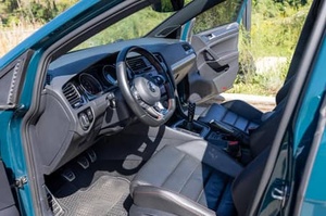 Volkswagen GTI Autobahn 2019 Usado en Excelentes Condiciones, Transmisión Manual de 6 Velocidades, Paquete de Rendimiento, Color Verde Metálico Great Falls, Exclusivo - Product Image 6