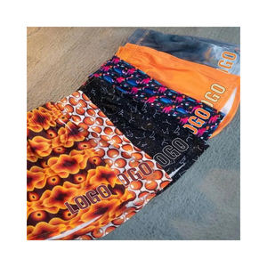 กางเกงขาสั้นระบายอากาศของผู้ชายแฟชั่นฤดูร้อนมีกระเป๋าพิมพ์ซับลิเมชันตามสั่ง - Product Image 2