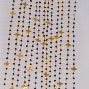 Perles de quartz noir de qualité supérieure et chaîne de chapelet plaqué or avec suiveur d'étoile de feuille. Chaîne perlée en fil métallique pour la fabrication de bracelets bijoux - Product Image 1
