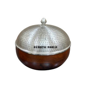 Réchaud alimentaire en bois fini cuir, taille personnalisée, design de créateur, forme ronde, vaisselle, plat chauffant en bois - Product Image 6