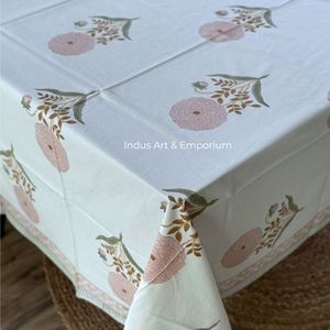 Nappe Moderne en Coton et Lin Indien, Faite à la Main, Imprimée à la Main avec Motifs Floraux, pour 4, 6 ou 8 Personnes - Product Image 4