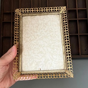 Modern Round Design <b>Gold</b> Metal <b>Photo</b> <b>Frame</b> Sleek Stylish Look Ideal for Tabletop Display Home Decor or Memorable Gifting - Product Image 6