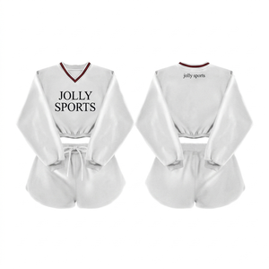 Conjunto de sudadera y pantalones cortos de tela GSM de lujo para mujer, color marrón, con logotipo bordado y estampado personalizado. Conjunto de sudadera y pantalones cortos para mujer. - Product Image 3