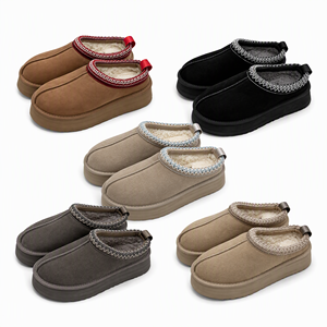 Botines de Invierno para Mujer, Tipo Zueco, de Ante Sintético, Forrados con Pelo Sintético, Antideslizantes, para Interiores y Exteriores, para Clima Frío, OEM, Color Personalizado, MOQ Bajo - Product Image 1