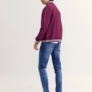Chaqueta Varsity Básica Personalizada para Hombre, Ropa de Invierno, Cuello Alto, Lona de Alta Calidad, Ecológica, Transpirable, Moderna y a la Moda - Product Image 5