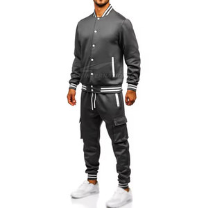 Survêtement en cuir élégant pour hommes avec un design en deux pièces adapté aux événements et à un usage quotidien Survêtement en cuir pour hommes - Product Image 1