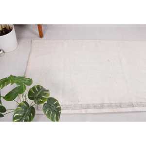 Tapis Kilim Turc Vintage Écologique 3,3x5,6 pi, Blanc, en Laine, Patchwork, avec Dos en Latex - Product Image 3