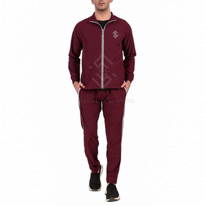 Low Moq High Quality Men's Training Gym <b>Tracksuit</b> Custom Logo Design <b>Plain</b> <b>Tracksuit</b> For Men - Product Image 2