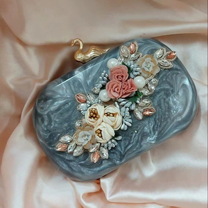 กระเป๋าคลัทช์ทรงรีทำจากเรซินทำงานหัตถกรรมอินเดียที่ดีที่สุดกระเป๋าทรงผีเสื้อแนววินเทจชุบทองไข่มุกเทียมกระเป๋าคลัทช์สำหรับงานแต่งงานของผู้หญิง - Product Image 1