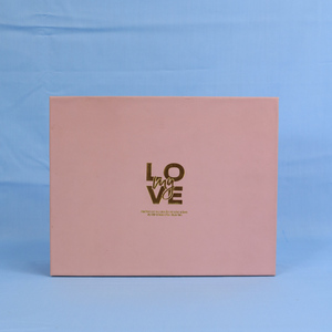 High-End <b>Pink</b> Candle Packaging Box with Logo Printing, Rigid Structure and Lid Design, Made in Vietnam - Product Image 1