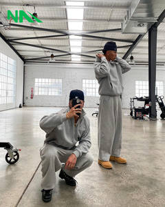 Ensemble de survêtements lourds pour hommes 400 GSM Polyester Fleece Hoodie and Sweatpants Blank Design Tracksuit - Product Image 6