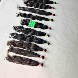 Vente en gros Extensions de cheveux humains vierges naturels indiens alignés sur les cuticules 100% Cheveux humains de temple ondulés en vrac noirs - Product Image 5