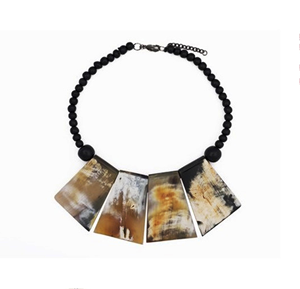 Collier moderne fait à la main en forme de trapèze en corne de buffle Design unique Coffret cadeau personnel par l'artisanat de luxe - Product Image 6