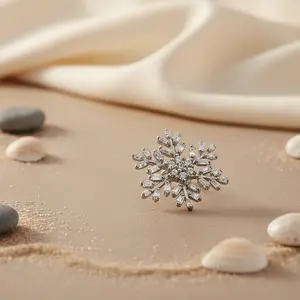 Boucles d'oreilles clous tendance en or 18 carats plaqué or avec zircone cubique pour bijoux pour femmes - Product Image 1