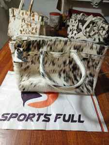 Nuevo Bolso de Mano de Cuero Vacuno Personalizable de Diseño, Accesorio de Moda para el Hombro con Diadema, Duradero y Multifuncional - Product Image 3