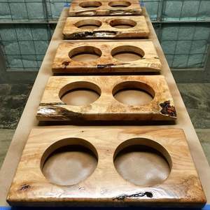 Station d'alimentation en bois élégante pour animaux de compagnie avec design d'accent d'agate - Product Image 6