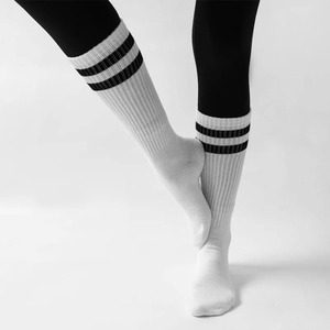 Custom Logo Anti-Slip <b>Gym</b> Yoga Grip <b>Socks</b> <b>Men's</b> Sport <b>Socks</b> with Organic Cute Embroidery Custom Design - Product Image 2