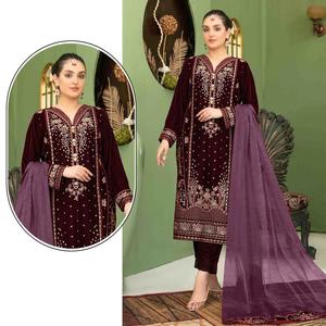 Elegante traje Salwar de terciopelo para mujer con bordado impresionante y trabajo de secuencia perfecto para fiestas festivas y ocasiones especiales - Product Image 1
