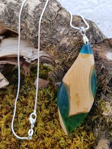 Wholesale Custom Vintage Fashionable Wooden Gift Wood <b>Resin</b> Pendant Necklace Woven Rope Chain Men Woman <b>Epoxy</b> Jewelry - Product Image 4