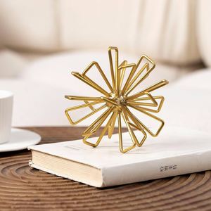 Magnifique décor de table design pour la maison, hôtel, bureau, vaisselle et accessoires décoratifs couleur dorée, accessoires de décoration d'intérieur - Product Image 3