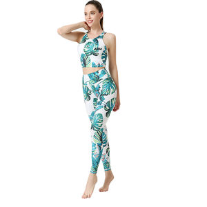 Conjuntos de gimnasio de talla grande, ropa de Fitness ajustada de poliéster, hecha en paquistaní - Product Image 1