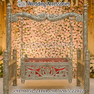 Cuna de madera con diseño de pavo real para ceremonia de bienvenida de bebés del sur de la India, cuna de madera de teca hecha a mano de lujo con diseño de pavo real, EE. UU. - Product Image 5