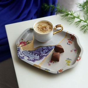 Kintsugi ถาดดอกไม้หลอดเลือดดำสีทองตกแต่งด้วยขอบหยักโค้ง160x190มม - Product Image 4