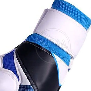 Logo personnalisé Kickboxing poinçonnage Football gants de gardien de but 2025 nouveaux modèles Football gants de gardien - Product Image 4