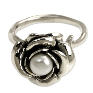 Bijoux faits à la main, bague en argent sterling 925 avec fleur et perle pour femmes, excellent cadeau pour elle pour un anniversaire, prix d'usine - Product Image 1