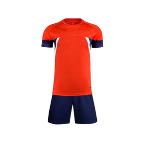 Conjunto de Uniforme de Fútbol Personalizado con Nombre de Equipo, Ropa de Fútbol Completa para Equipos, Diseño de Sublimación Personalizado - Product Image 6
