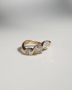 Bague de fiançailles certifiée IGI pour le 3e anniversaire ensemble de lunette en or massif 14 carats plaqué rhodium en diamant de laboratoire de coupe ovale pour les fêtes - Product Image 1