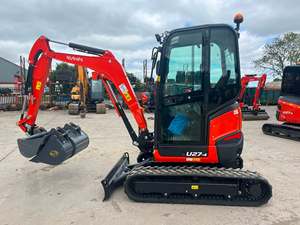 Mini-excavatrice sur chenilles Kubo Agricultural Machinery Construction U27-4, excavatrice compacte, cabine fermée, moteur EPA 27 kW, garantie 4 ans - Product Image 2