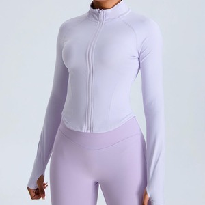 Venta al por mayor de sudaderas con capucha de manga larga para mujer con logotipo personalizado para gimnasio y yoga chaquetas transpirables con cremallera patrón sólido 1 pieza - Product Image 4