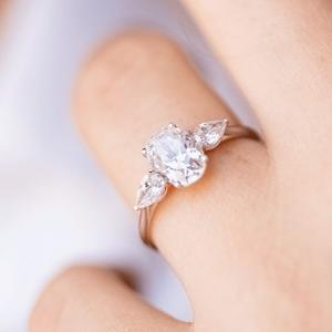 Bague en diamant cultivé en laboratoire ovale IGI Bague en diamant créée en laboratoire en or 14 carats pour mariage et bague de fiançailles ou bande - Product Image 6