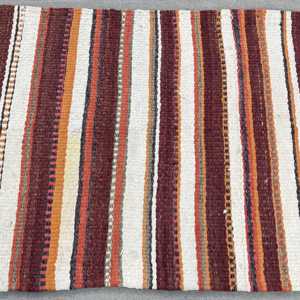 Alfombra Vintage de 2.5x6.2 pies, Alfombra Turca, Alfombra a Rayas Rojo Naranja - Product Image 3