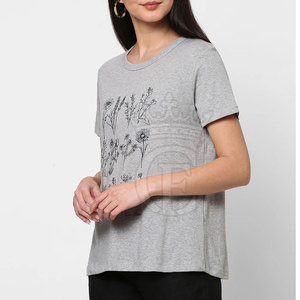 Alto fabricante hecho en el mejor material Ropa de calle Camiseta de mujer de gran tamaño de moda - Product Image 2