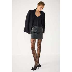 Blusa de Manga Larga con Cuello en V - Product Image 4