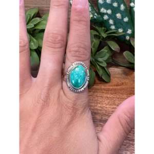 Anillo coleccionable de turquesa y plata de ley con motivos culturales navajo, talla 5.75 - Product Image 2