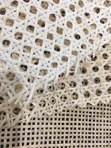 Rollos de caña de mimbre blanco y marrón natural blanqueados para restauración de muebles y diseño de interiores - Product Image 3