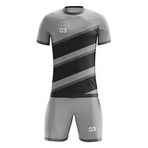 Dernier design, nouvelle arrivée, ensembles d'uniformes de football rayés, vêtements de sport pour adultes, 100% polyester, impression numérique, couleur personnalisée, nom de l'équipe - Product Image 4