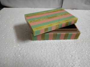 Boîte d'incrustation de résine multicolore de qualité supérieure pour le stockage de bijoux ou la décoration de la maison technique polie - Product Image 2