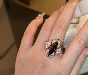 Bague en argent sterling 925 avec moissanite noire marquise de 6 carats - Product Image 1