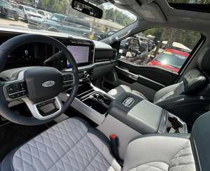 Ford F450 Limited FX4 d'occasion 2024 - Product Image 4