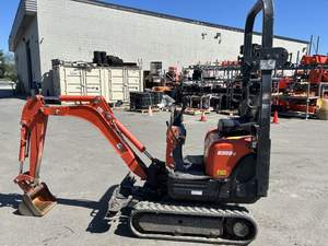 Kubota K008-3 Usada de Calidad Indefinida en Venta - Product Image 3