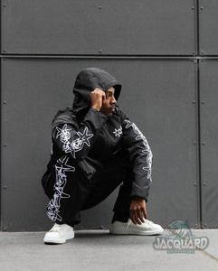 Ensemble de survêtement coupe-vent d'été en nylon deux pièces à capuche et veste avec techniques brodées pour hommes - Product Image 4