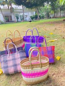 Bolsa de plástico a rayas tejida a mano de nailon reciclado y PP, bolsas de cosméticos hechas en India, bolsas de mercado ecológicas a granel - Product Image 4