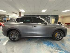 MASERATI GRECALE GT AWD 2023 PRÊT À ÊTRE EXPÉDIÉ - Product Image 4