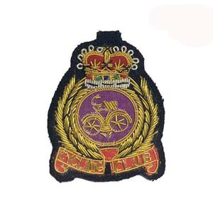 Écusson brodé Zari, emblème de couronne - Product Image 3