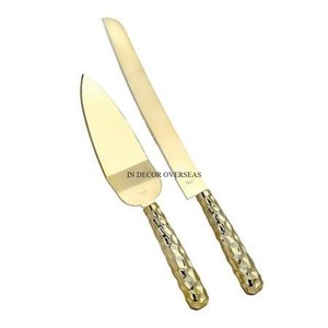 Newly Arrival Fully High Grade Gold Plated Superior Quality Metal Made Cake Server And Knife With Unique Texture Designer - Product Image 1
